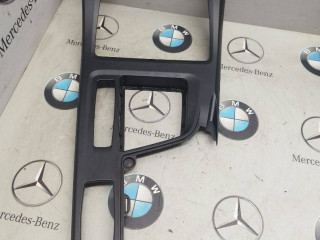 рамка обрамление кулисы BMW X1 F48 2018, 2.0 л., бензин, АКПП, 9292547