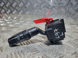 переключатель подрулевой (стрекоза) Mazda 3 BK [рестайлинг] 2006, 1.6 л., дизель, 5МКПП, хетчбэк 5 дв., 17D682