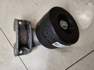 кронштейн (крепление) BMW 6 GT G32 2020, 2.0 л., бензин, АКПП, белый, задний привод, 6861488