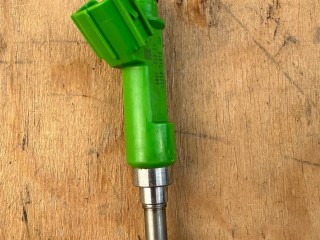 форсунка Lexus NX 1 поколение [рестайлинг] 2020, 2.5 л., гибрид, красный, полный привод, правый руль, 2325036010