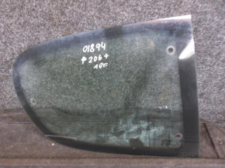 стекло кузовное боковое правое Peugeot 206 1 поколение [2-й рестайлинг] 2010, 1.4 л., бензин, МКПП, хетчбэк 5 дв.