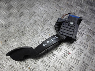 педаль Opel Corsa D [рестайлинг] 2014, 1.2 л., бензин, АКПП, хетчбэк 5 дв., 13305806