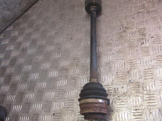 полуось передняя правая (приводной вал, ШРУС) Toyota Yaris P1 2002, 1.4 л., бензин, АКПП, хетчбэк 5 дв., P26080577