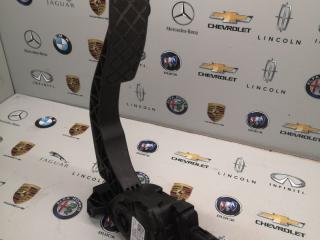педаль Porsche Macan 1 поколение 2017, 3.0 л., дизель, правый руль, 8K1723523A