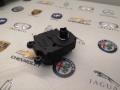 моторчик заслонки печки Chevrolet Equinox 3 поколение 2018, 2.0 л., бензин, передний привод, 23155240 - фото №2