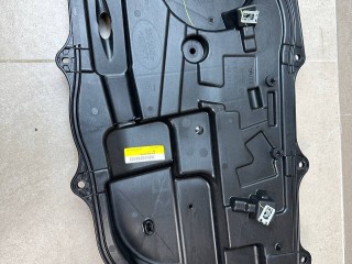 Шумоизоляция двери Land Rover Range Rover Evoque L551 2020, 2.0 л., бензин, АКПП, белый, внедорожник 5 дв., полный привод, правый руль, K8D224766A