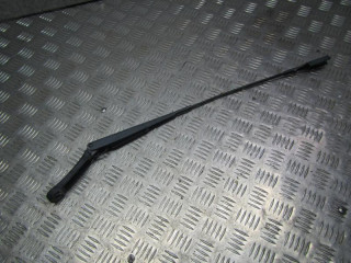 щеткодержатель (поводок стеклоочистителя, дворник) Volkswagen Jetta 6 поколение 2012, 1.2 л., бензин, МКПП, седан, 5C7955410