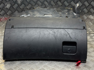 бардачок Audi A6 4B/C5 2000, 2.4 л., AML, бензин, 5МКПП, универсал