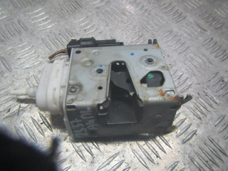 замок двери передней правой Audi A4 B5 [рестайлинг] 2000, 2.8 л., бензин, МКПП, универсал, 4D1837016D