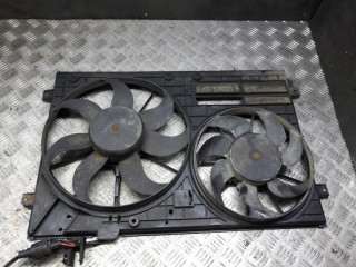 вентилятор радиатора Volkswagen Passat B6 2008, 2.0 л., дизель, МКПП, универсал, 1K0121207AA