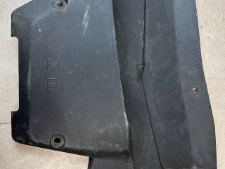 пластик Land Rover Range Rover Evoque L551 2020, 2.0 л., бензин, АКПП, белый, внедорожник 5 дв., полный привод, правый руль, K8D25162AD