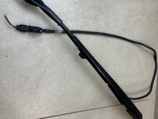 щеткодержатель (поводок стеклоочистителя, дворник) Alfa Romeo 2021, 2.1 л., дизель, АКПП, чёрный, внедорожник 5 дв., полный привод, 640874432