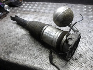 пневмостойка задняя Volkswagen Phaeton 1 поколение 2007, 3.0 л., дизель, АКПП, седан, 3D0616001K