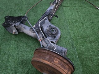 балка подвески задняя Renault Duster 1 поколение 2014, АКПП, серый, 555014225R