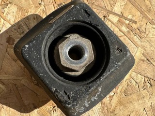 опора редуктора Mercedes-Benz GLK-Класс X204 [рестайлинг] 2014, 2.2 л., дизель, АКПП, белый, внедорожник 5 дв., полный привод, A2043500472