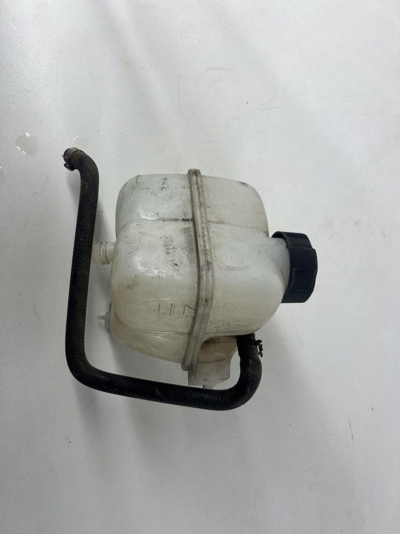 бачок расширительный BMW i3 L01 2015, электро, 7823626, 17137823626 - фото №1