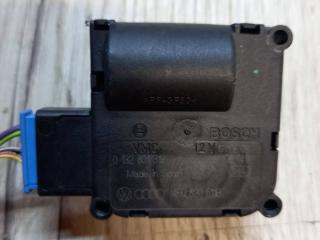 моторчик заслонки печки Audi Q7 4L 2007, 4.2 л., BAR, бензин, АКПП, 6y / z7s, внедорожник 5 дв., полный привод, 4F0820511B