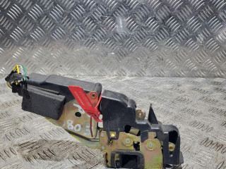 замок двери передней правой Volvo S40 1 поколение 1998, 1.8 л., бензин, 5МКПП, универсал