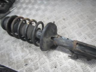 стойка передняя правая Volkswagen Golf 3 поколение 1994, 1.9 л., дизель