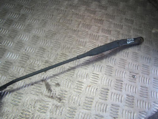 щеткодержатель (поводок стеклоочистителя, дворник) Audi 100 4A/C4 1994, 2.0 л., бензин, МКПП, седан, 4A1955408A