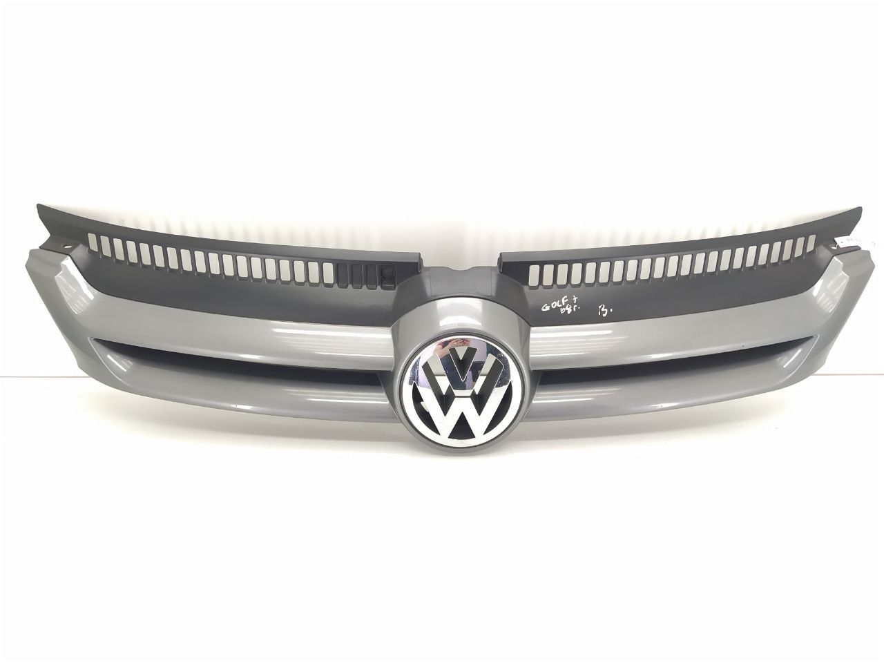 решетка радиатора Volkswagen Golf 5 поколение 2008, 5M0853655A, 5M0853653 - фото №1