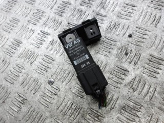 реле накала свечей Volkswagen Golf 5 поколение 2008, 1.9 л., дизель, МКПП, универсал, 038907281D