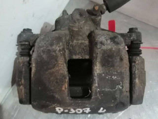 суппорт передний левый Peugeot 307 1 поколение 2005, 1.6 л., 9HX (DV6ATED4), дизель, 5МКПП, универсал