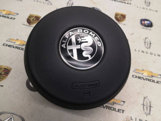 подушка безопасности водителя Alfa Romeo Giulia 2 поколение 2019, 2.9 л., бензин, 01561246940