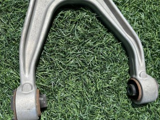 рычаг передний левый Maserati Quattroporte 6 поколение [рестайлинг] 2019, 3.0 л., бензин, АКПП, чёрный, седан, задний привод, 06700041850