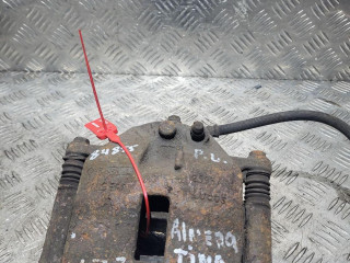 суппорт передний левый Nissan Almera Tino V10 [рестайлинг] 2005, 2.2 л., дизель, 5МКПП, хетчбэк 5 дв.