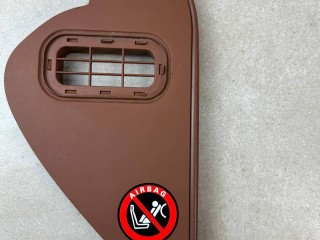 заглушка в торпедо Maserati Quattroporte 6 поколение [рестайлинг] 2019, 3.0 л., бензин, АКПП, чёрный, седан, задний привод, 670010229