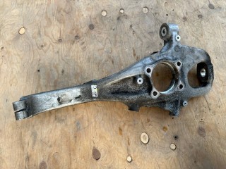 кулак поворотный правый Alfa Romeo 2017, 2.0 л., бензин, АКПП, серый, полный привод, 50544562