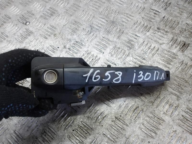 ручка наружная Hyundai i30 1 поколение 2007, 1.4 л., бензин, МКПП, хетчбэк 5 дв. - фото №1
