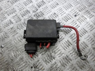 блок предохранителей Volkswagen Golf 3 поколение 1999, 1J0937550AA