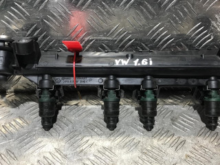 форсунка Volkswagen Golf 4 поколение 1998, 1.6 л., бензин, 037906031AA