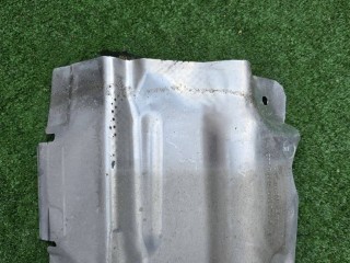 тепловой экран глушителя Mercedes-Benz C AMG W204 2009, 6.3 л., бензин, АКПП, серый, седан, задний привод, A2046802122