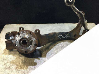 кулак поворотный правый Audi A4 B5 1999, 8D0407258S