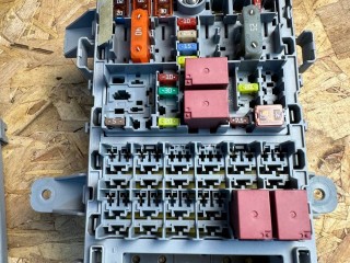 блок предохранителей Alfa Romeo Stelvio 1 поколение 2018, 2.0 л., АКПП, серый, внедорожник 5 дв., полный привод