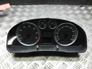 щиток приборов (приборная панель) Volkswagen Passat B5 [рестайлинг] 2002, 1.6 л., бензин, МКПП, универсал, 3B0920829