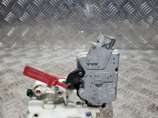 замок двери передней правой Nissan Primera P11 1997, 1.6 л., GA16DE, бензин, 5МКПП, седан