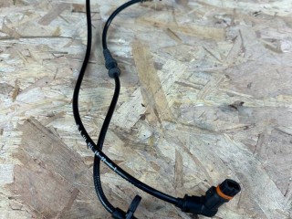 датчик ABS Mercedes-Benz GLE W166 2018, 2.2 л., дизель, АКПП, черный, внедорожник 5 дв., правый руль, A1669054002