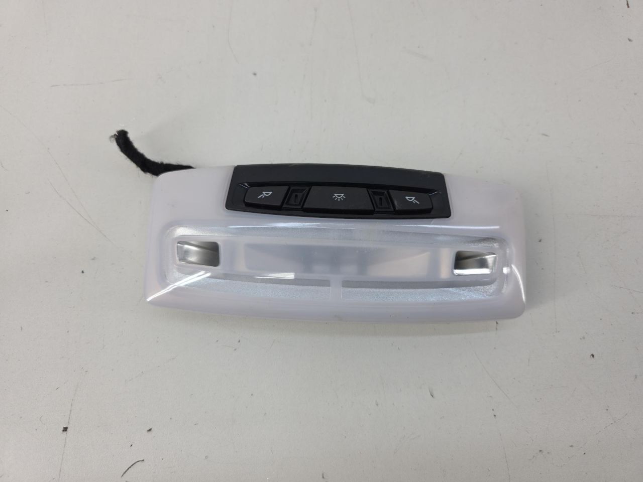 фонарь салона (плафон) BMW 2 серия Active Tourer F45 2015, 2.0 л., B48 A20 A, 43935540501 - фото №1