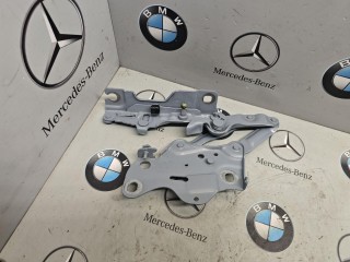 петля капота правая BMW 2023, 3.0 л., бензин, c4p, полный привод, 7418202