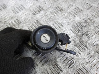 кнопка открытия багажника Audi A6 4A/C4 1996, универсал