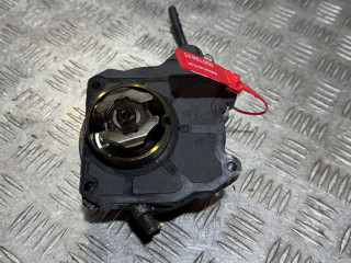 насос вакуумный Opel Insignia 1 поколение (A) 2010, 2.0 л., A 20 DTH, дизель, 6МКПП, универсал, 55205446