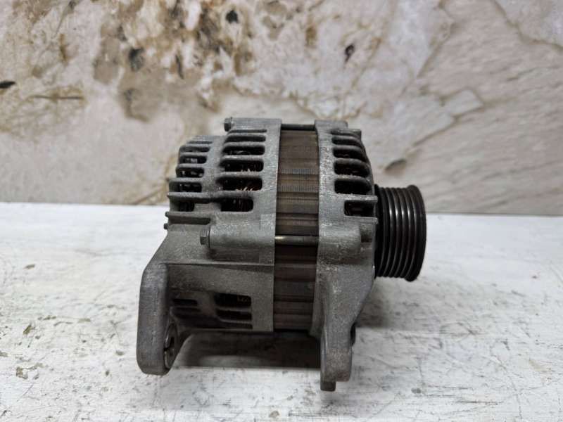 генератор Nissan Almera N16 2003, 1.5 л., бензин, 23100BU010, LR180768, 231003M200, 231003M200R, 23100BU015, LR180751, LR180751B, LR180751R - фото №1