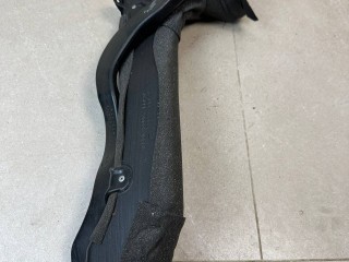 воздуховод (дефлектор) радиатора Toyota 2022, 2.8 л., 1GD-FTV, дизель, АКПП, красный, пикап, полный привод, правый руль, 55084KK010, 55971KK010