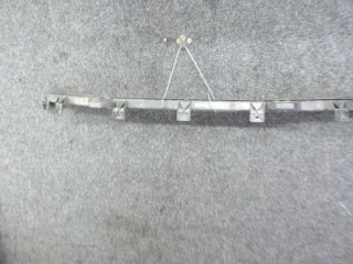 крепление бампера Volkswagen Transporter T4 1996, 1.9 л., дизель, МКПП, микроавтобус, 7D0807183B