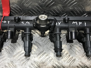 форсунка Volkswagen Caddy 2 поколение 2000, 1.4 л., бензин, МКПП, 030906031J, 0280155919