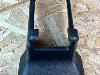 Пластик салазок сидений перед. прав. Toyota RAV4 4 поколение (XA40) [рестайлинг] 2018, 2.0 л., бензин, вариатор, 72137-42050